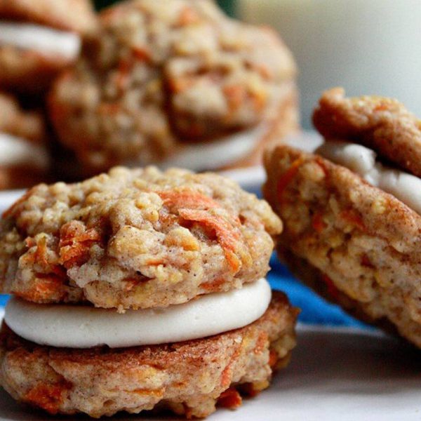 carrot-cake-sandwich-cookies