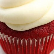 red-velvet-cupcakes (1)