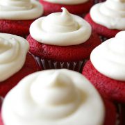 red-velvet-cupcakes (2)