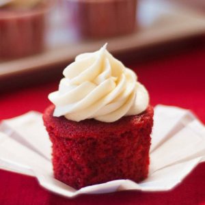 red-velvet-cupcakes