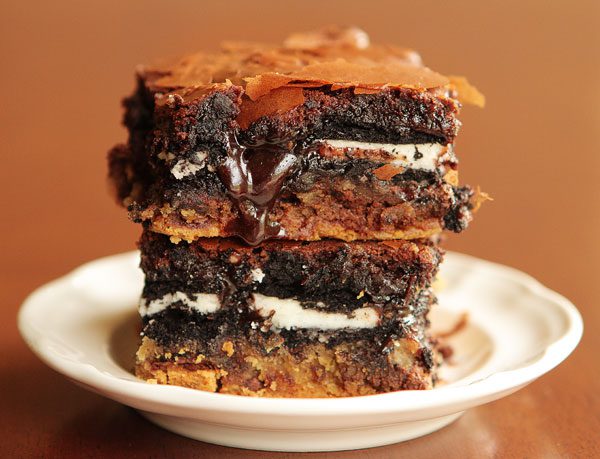 Ultimate-Chocolate-Chip-Cookie-n-Oreo-Fudge-Brownie-Bar-08